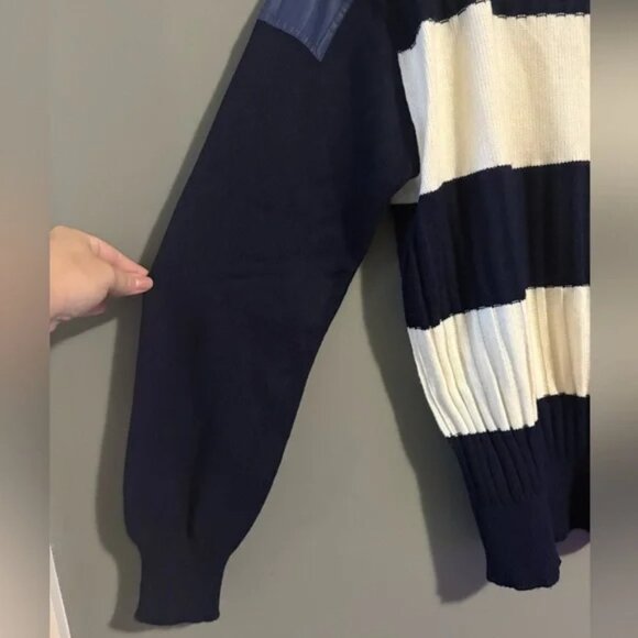 Cashmilon size Large, Navy and Cream Striped Sweater with zippered shoulders - Picture 7 of 7
